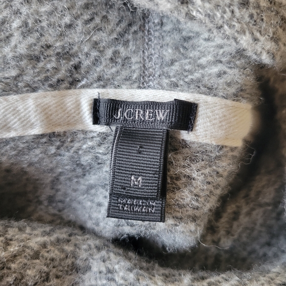 J. Crew Wool Blend Funnel Cowel Neck Gray Sweater Women's Size M - Picture 6 of 7